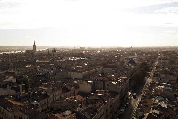 Monter sur la Tour Pey Berland : vue sur Bordeaux